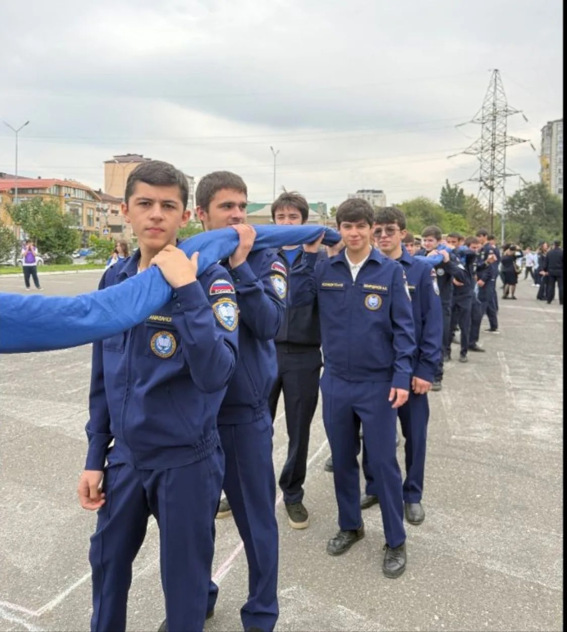 Акция по созданию самого большого флага России