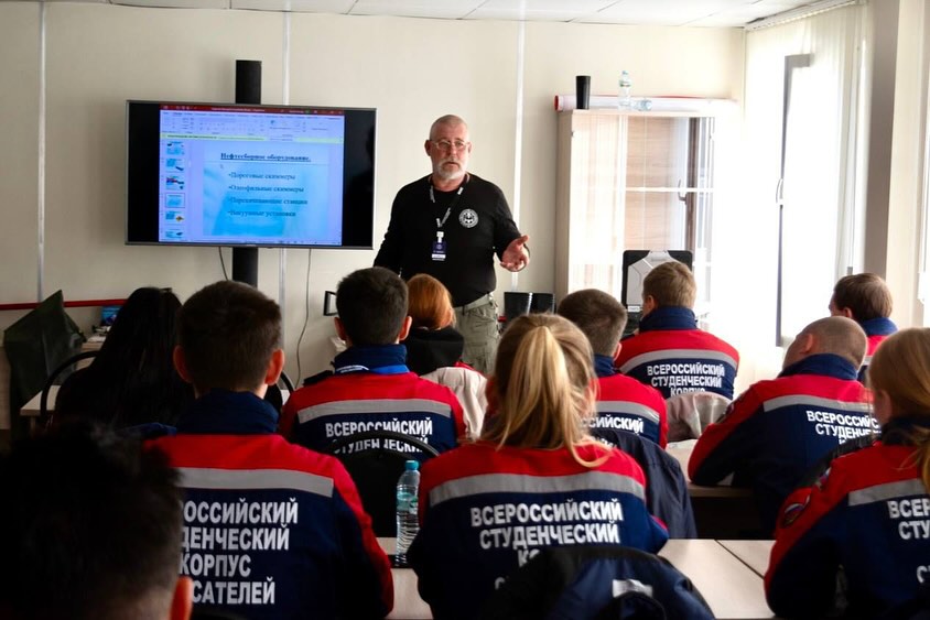 Cлёт добровольцев на учебно-тренировочной площадке "Апаринки"