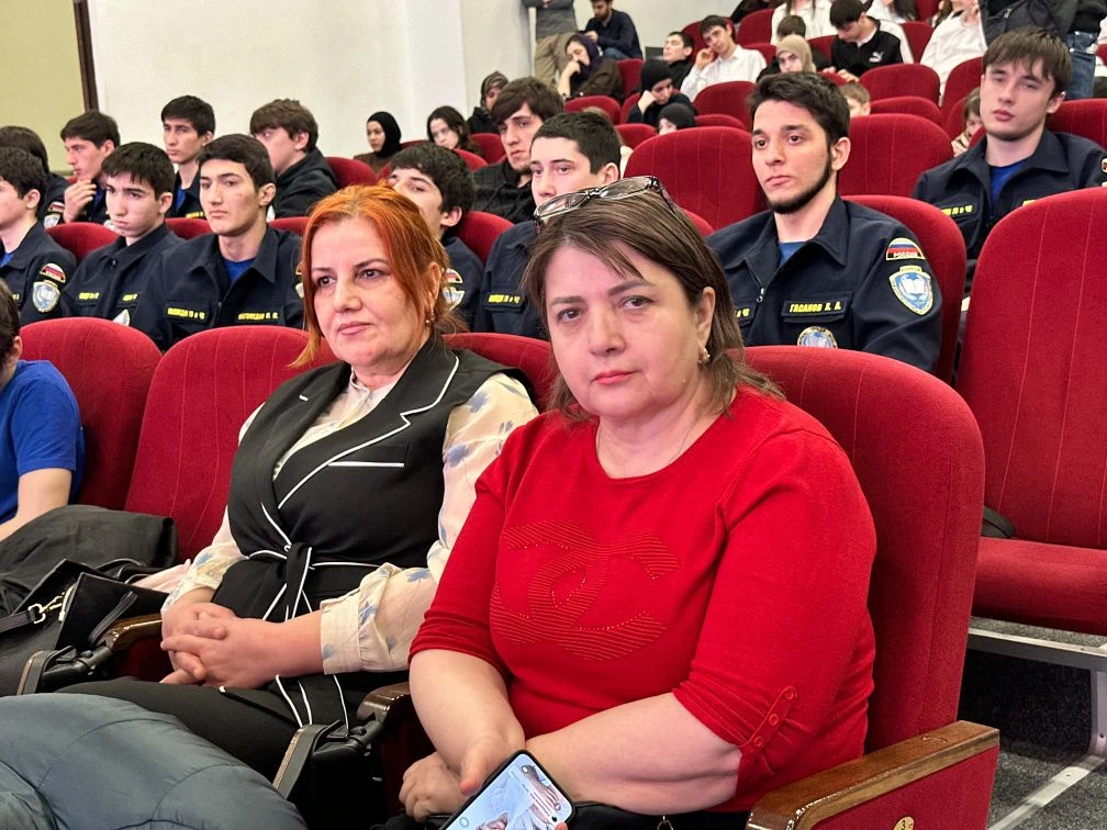 Диалог с героями