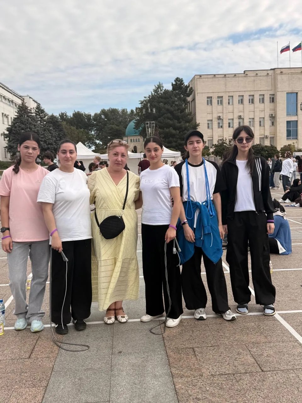 Массовые прыжки через скакалку