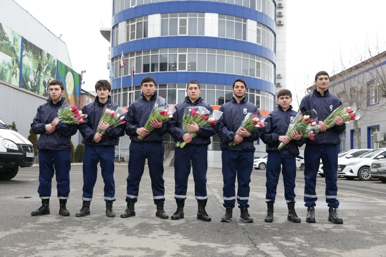 Поздравление от студентов Колледжа с 8 марта