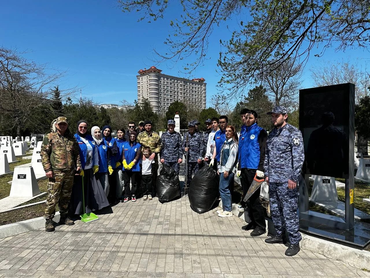 Студент 2 курса Колледжа ГО и ЧС Волонтёр Победы