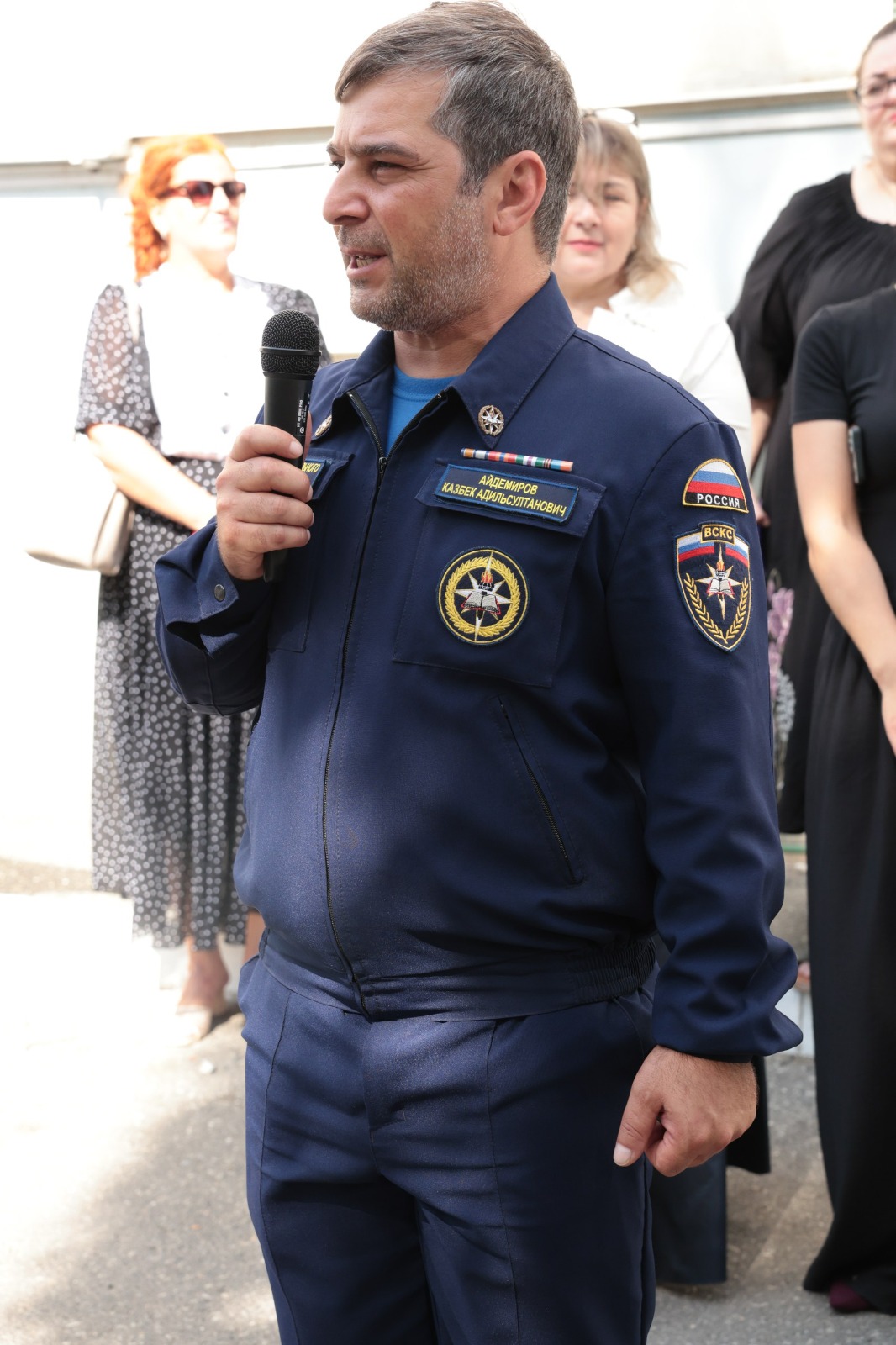 Торжественная линейка посвященная новому учебному году