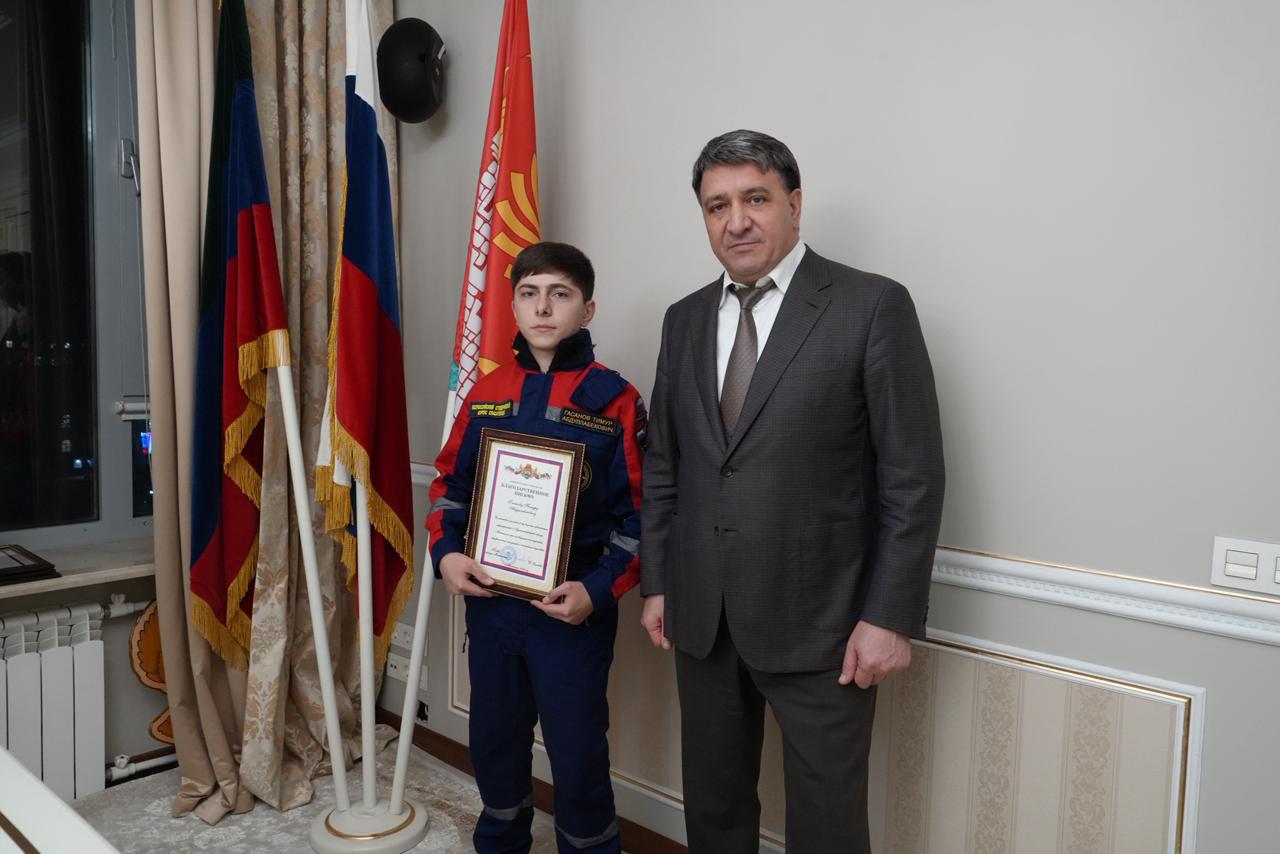 Встреча Главы г. Махачкала со студентами-спасателями ЧПОУ "Колледж ГО и ЧС"