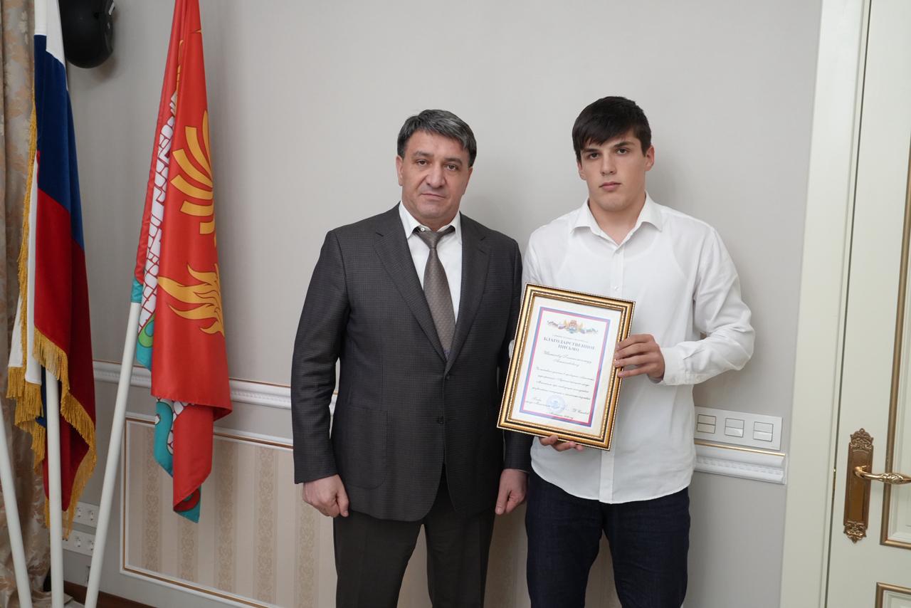 Встреча Главы г. Махачкала со студентами-спасателями ЧПОУ "Колледж ГО и ЧС"