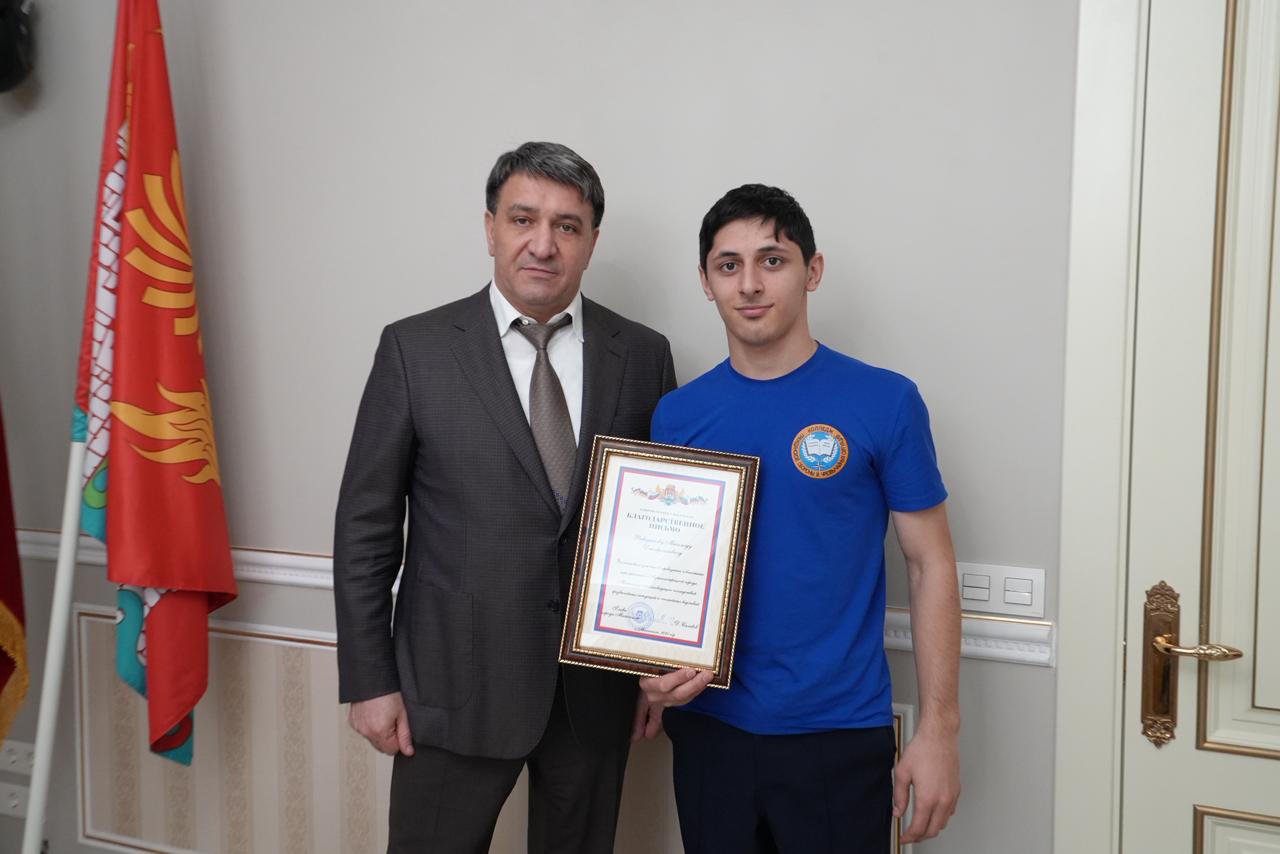 Встреча Главы г. Махачкала со студентами-спасателями ЧПОУ "Колледж ГО и ЧС"